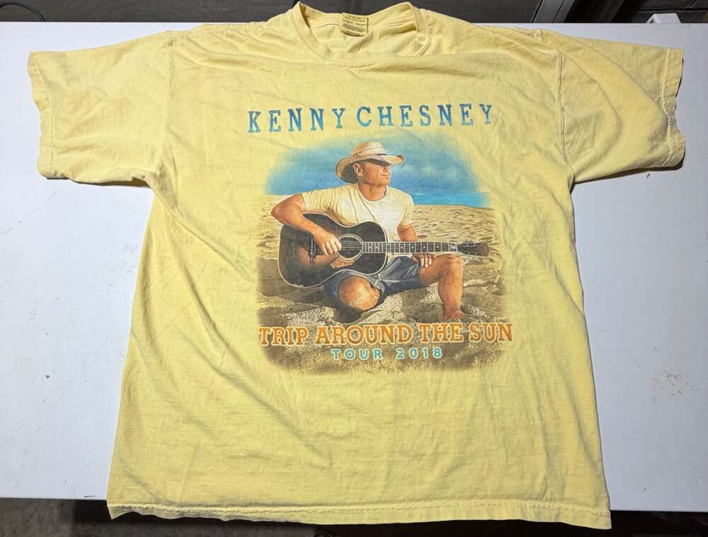 Kenny Chesney Trip Around The Sun 2018 Tour Graphic T-Shirt
